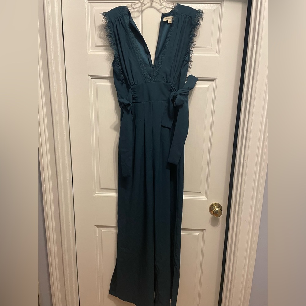 Dark green/teal Francesca’s jumpsuit, size small, pockets